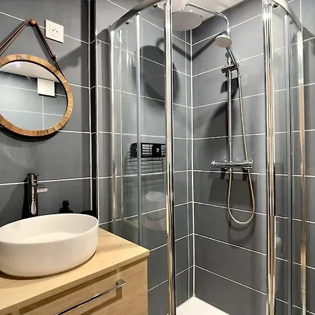 Elfeuf Centre - Chez Maxime エルブフ